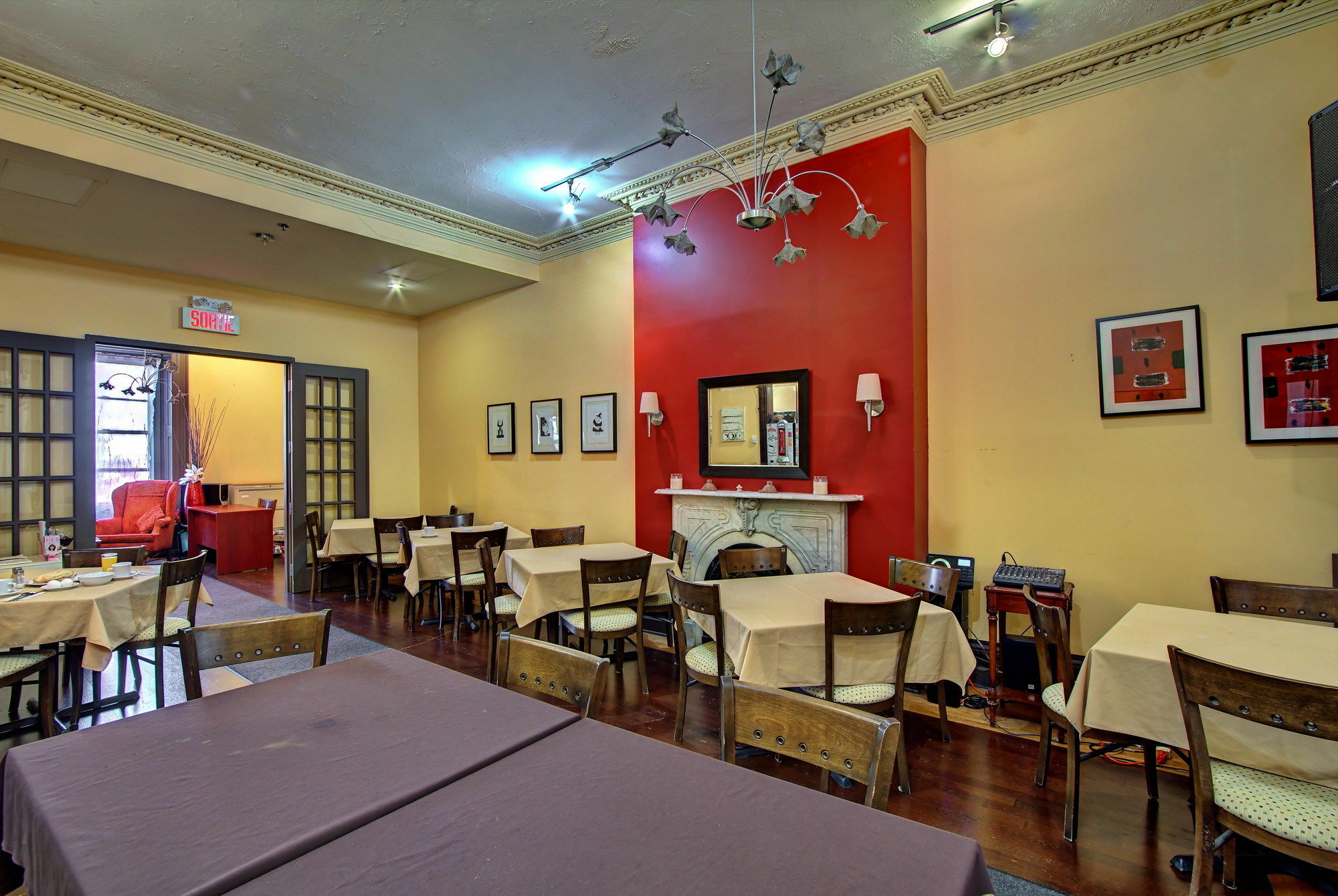 Auberge & Hotel Montreal Espace Confort Exterior foto
